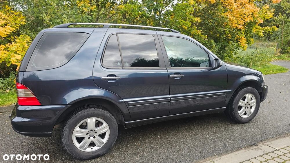 Mercedes-Benz ML - 14