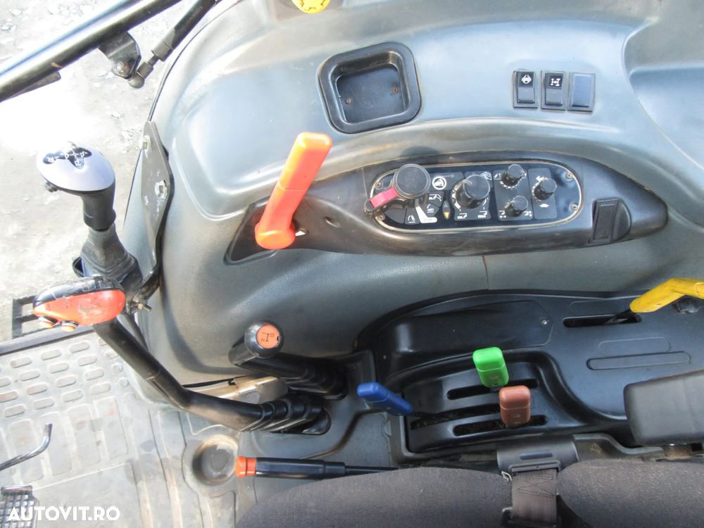 New Holland TL 100 A - 18