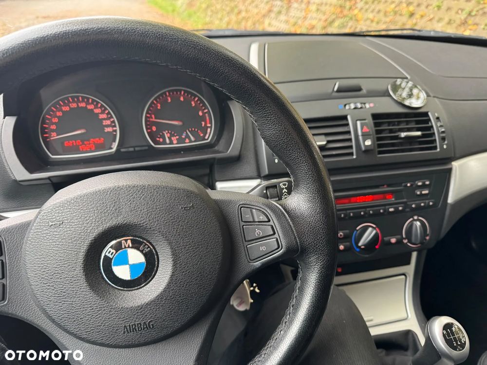 BMW X3 2.0i - 24