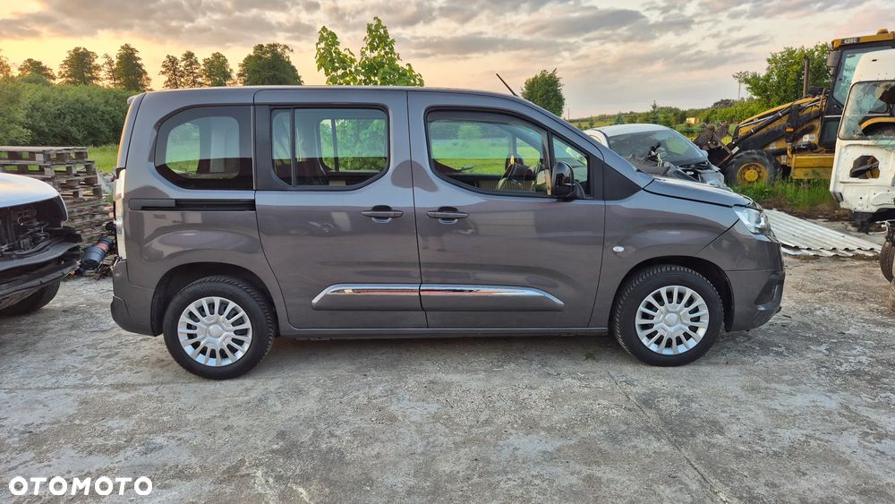 Toyota Proace City 1.2 D-4T Long 2,3t Active (bryg.) - 2