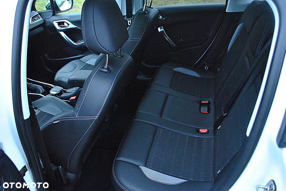 Peugeot 2008 e-HDi FAP 92 STOP & START Business-Line - 6