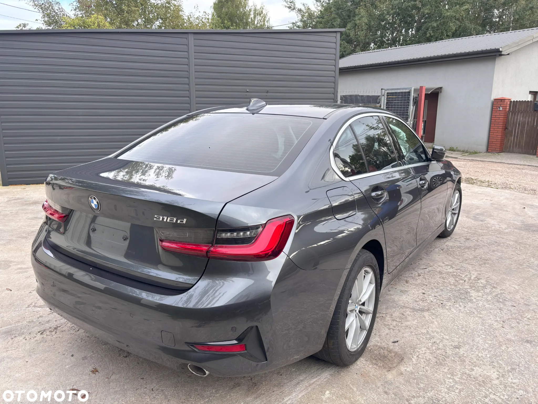 BMW Seria 3 318d - 3