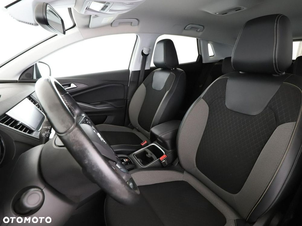 Opel Grandland X 1.2 Start/Stop Automatik Business INNOVATION - 14