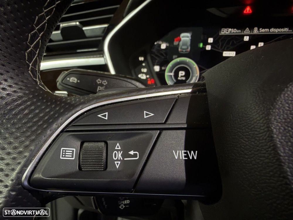 Audi Q3 45 TFSIe S line S tronic - 17