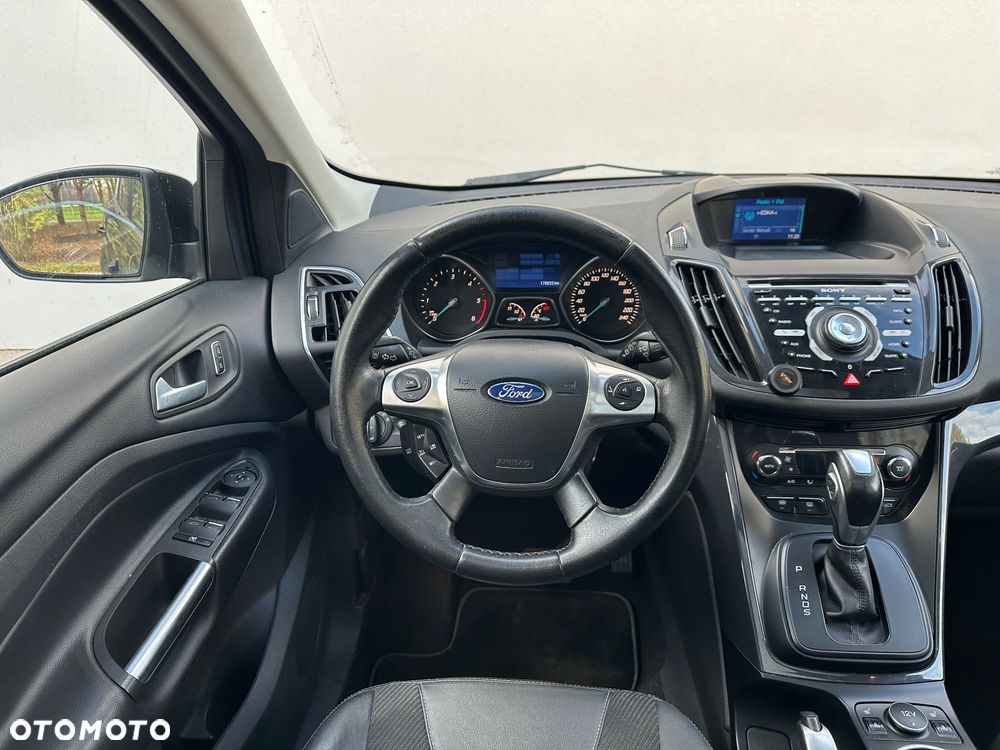 Ford Kuga 2.0 TDCi 4x4 Titanium - 26