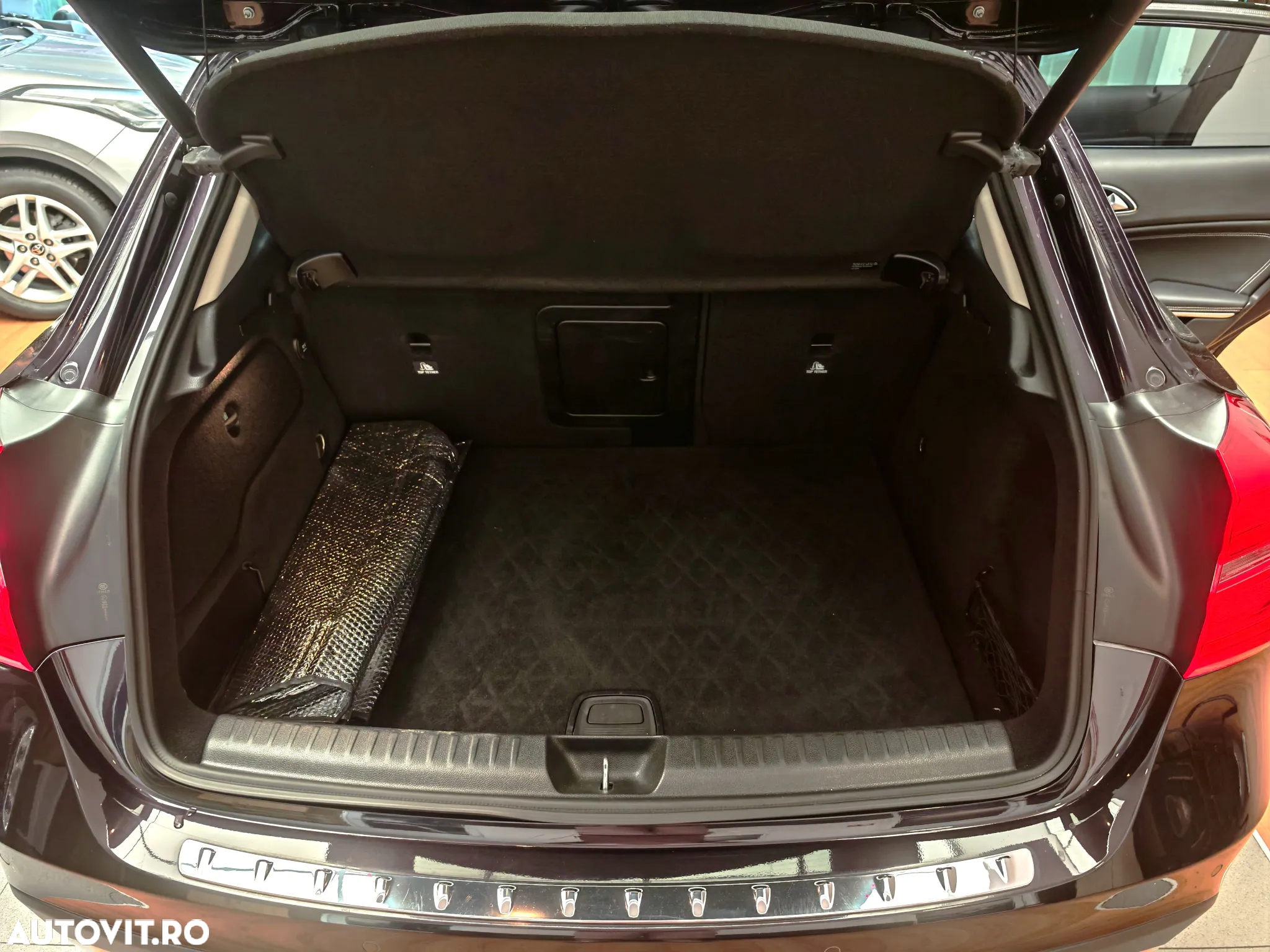 Mercedes-Benz GLA 200 d 4MATIC Aut. - 34