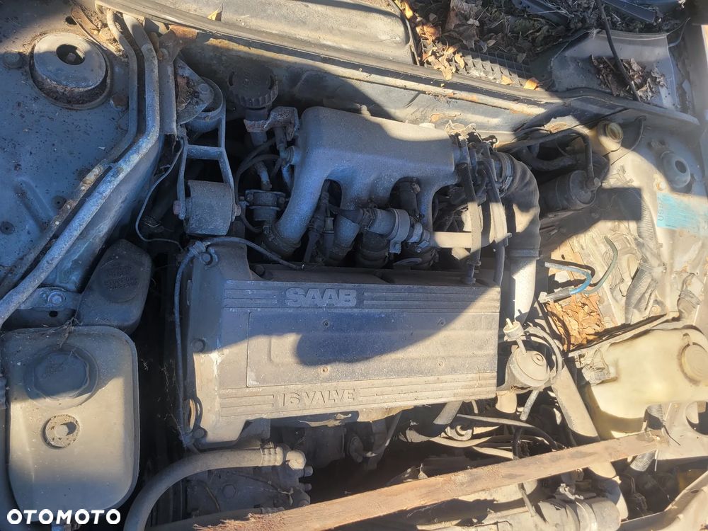 SAAB 9000 2.0 16v silnik skrzynia napęd sanki belka wahacz wahacze zacisk zaciski zwrotnica piasta kopyto mc person - 2