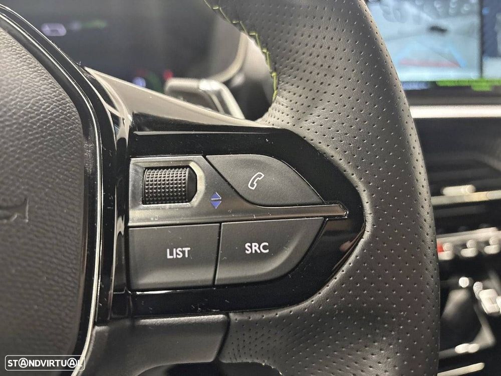 Peugeot 2008 1.2 PureTech GT EAT8 - 22