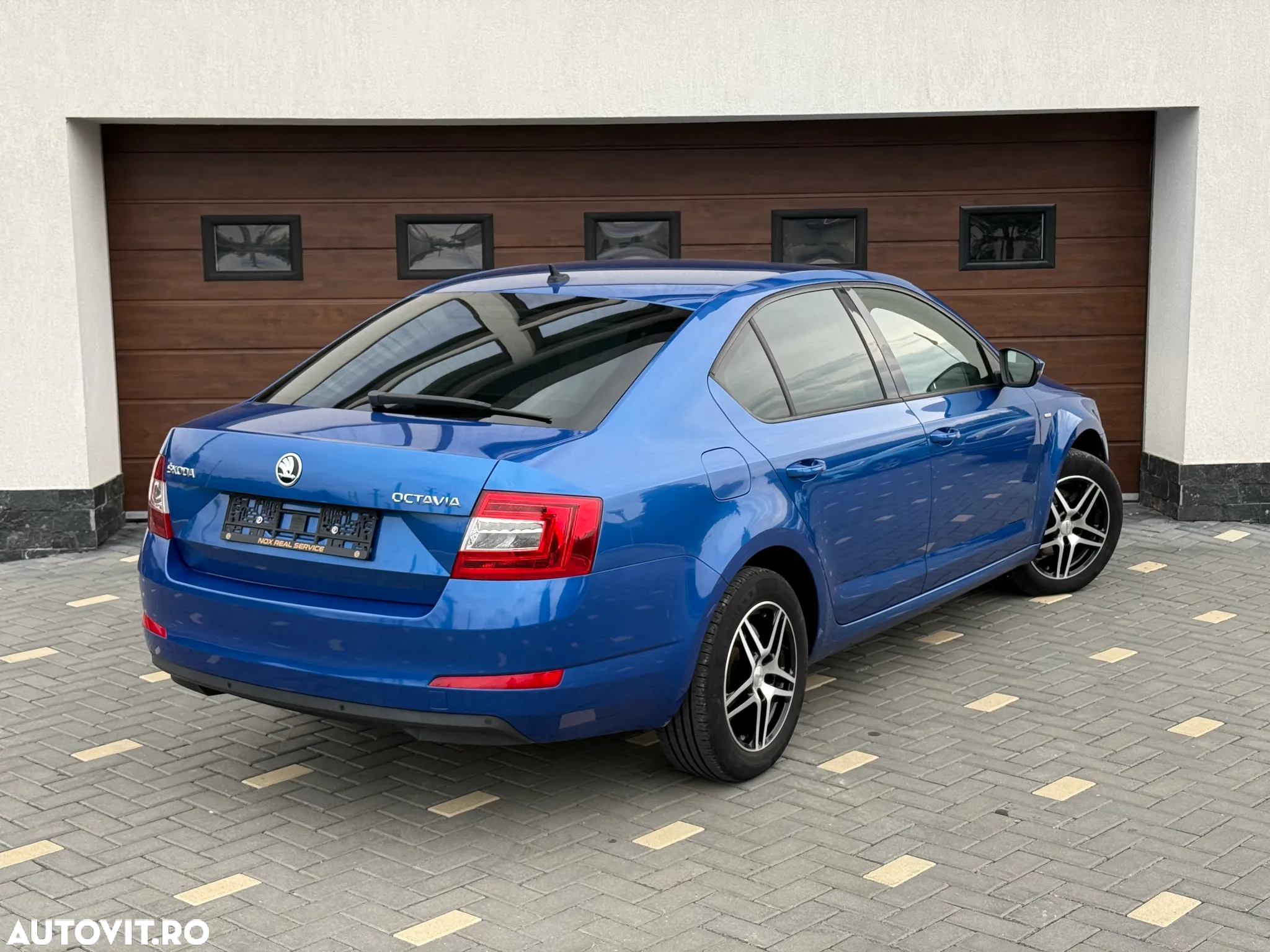 Skoda Octavia 2.0 TDI (Green tec) Joy - 3