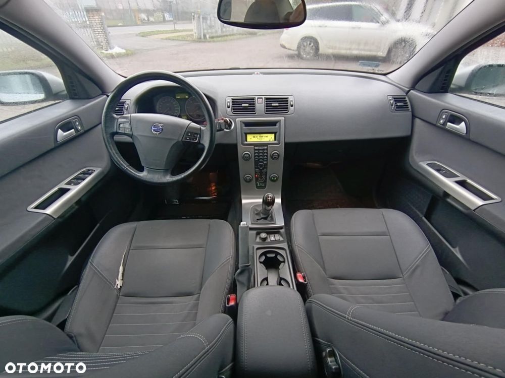 Volvo S40 2.0D Momentum - 21