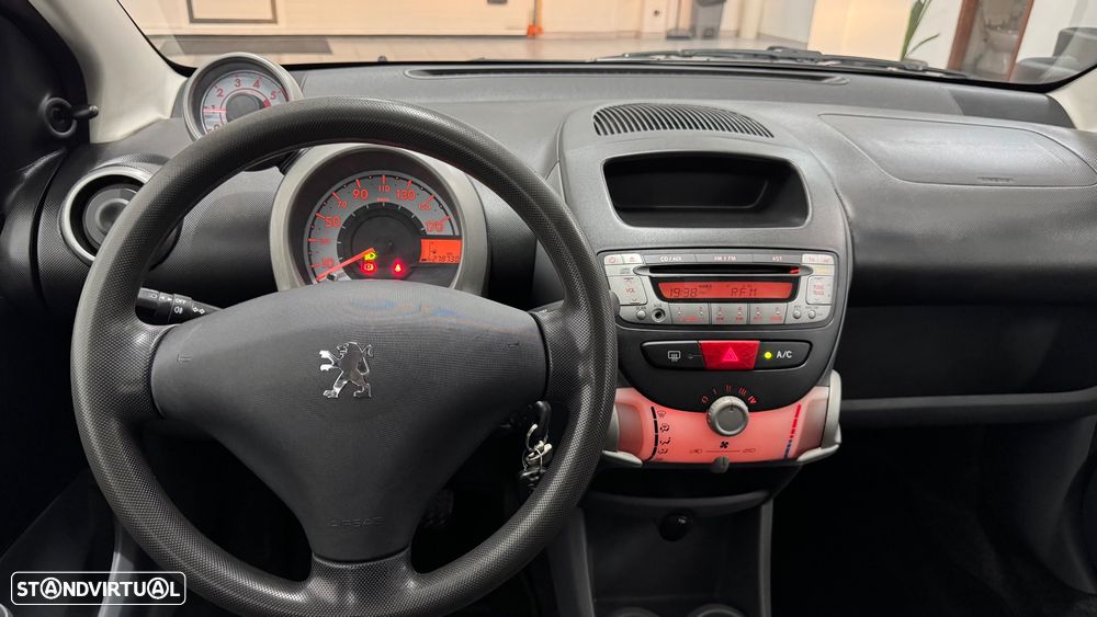 Peugeot 107 1.4 HDi Trendy - 21