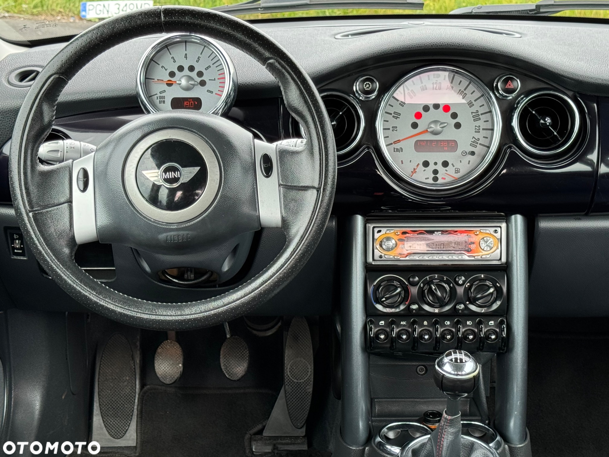MINI ONE Seven - 30