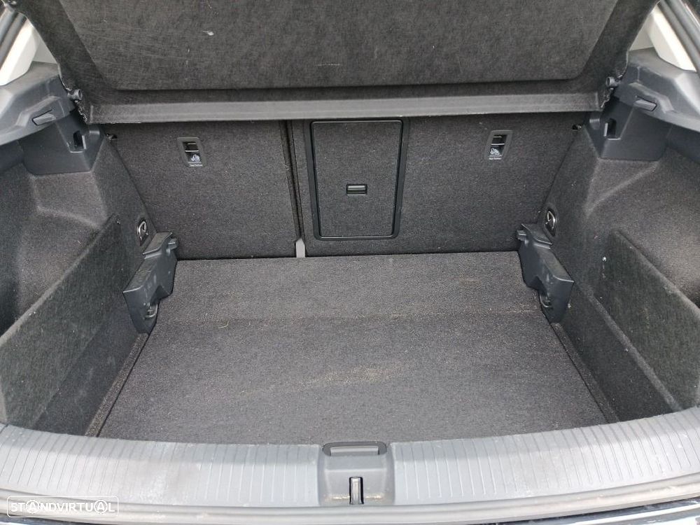 VW T-Roc 1.5 TSI Life DSG - 18