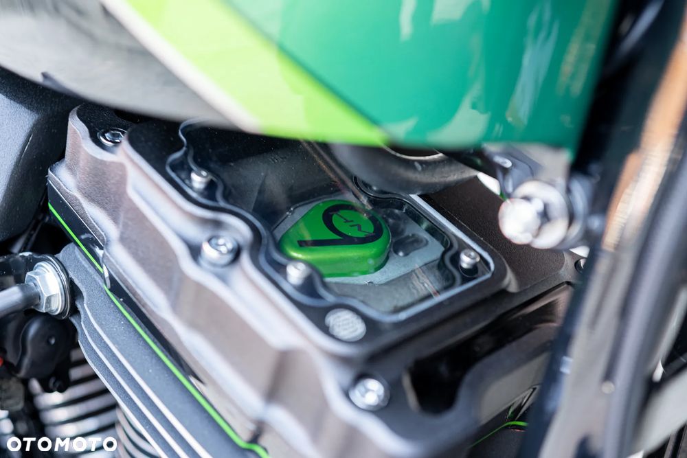 Harley-Davidson Softail Breakout - 33