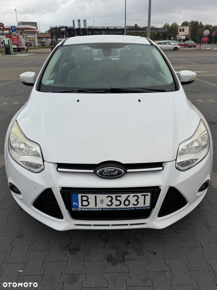 Ford Focus 2012 photo 2