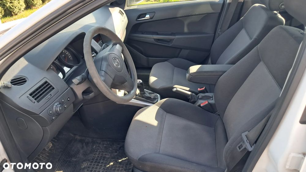 Opel Astra 1.7 CDTI - 12