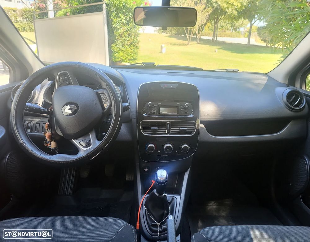 Renault Clio 1.2 16V Confort - 4