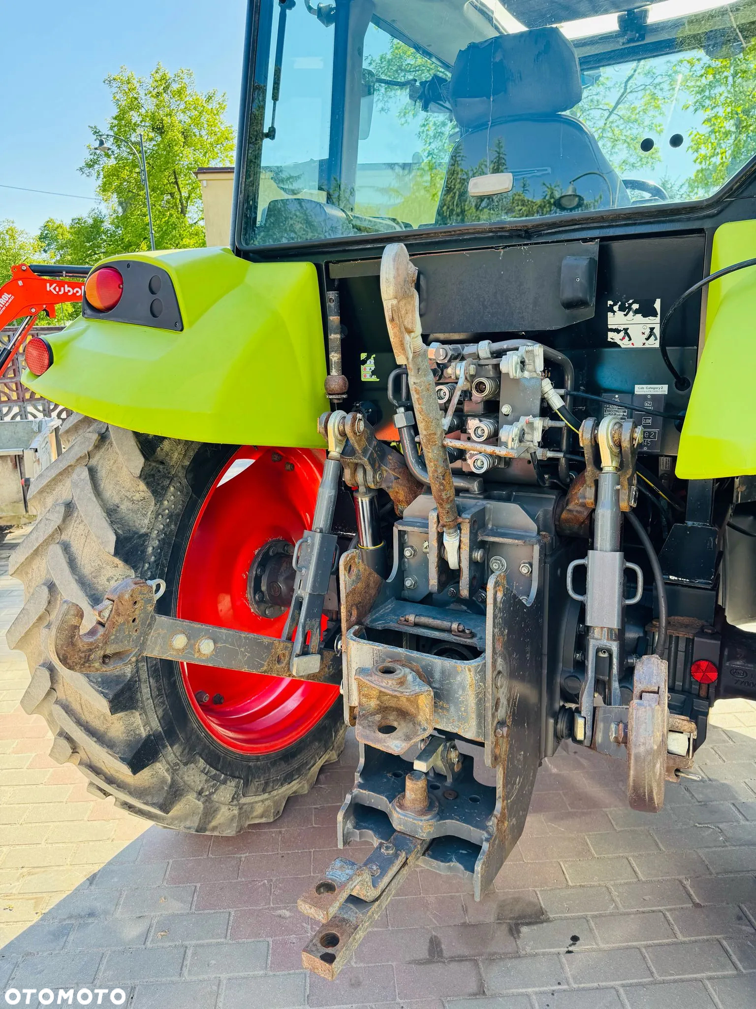 Claas Axos 330 - 5