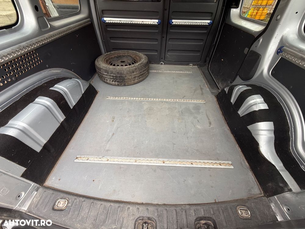 Volkswagen Caddy 1.6 TDI - 7