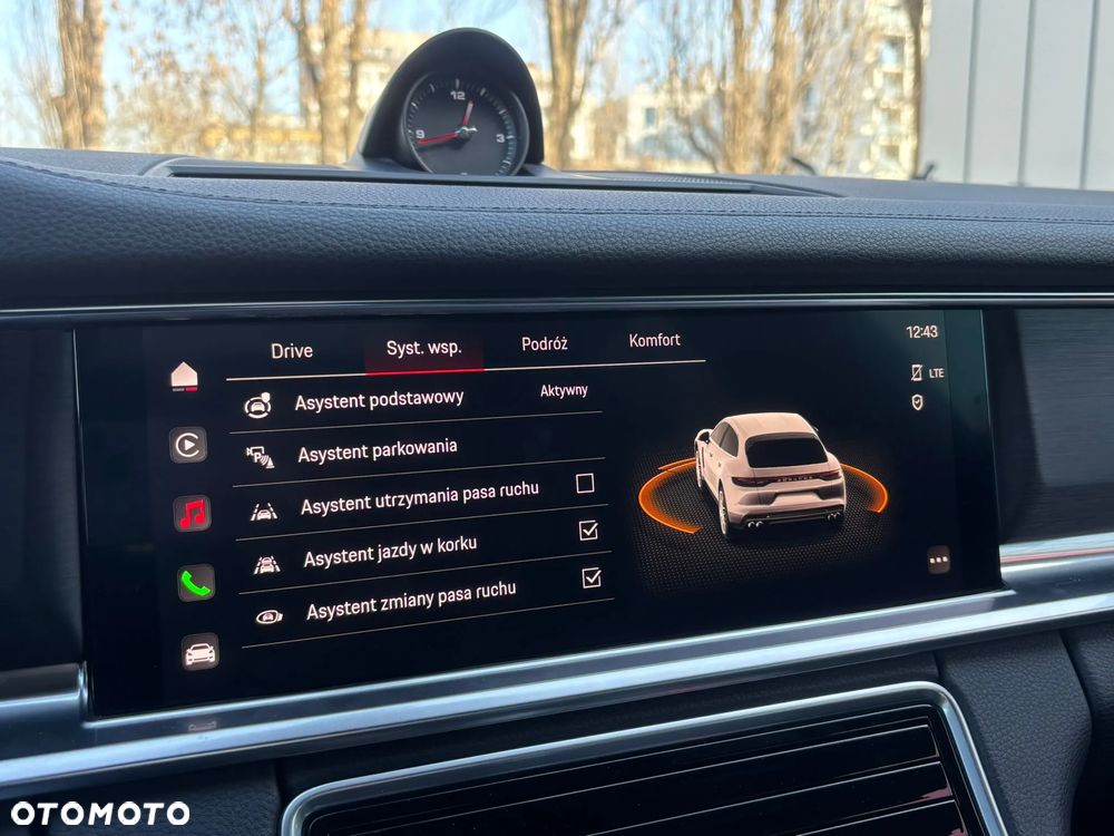 Porsche Panamera 4 Platinum Edition - 36