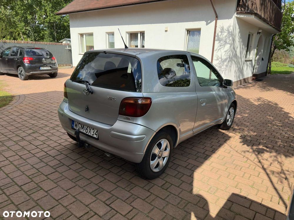 Toyota Yaris - 19