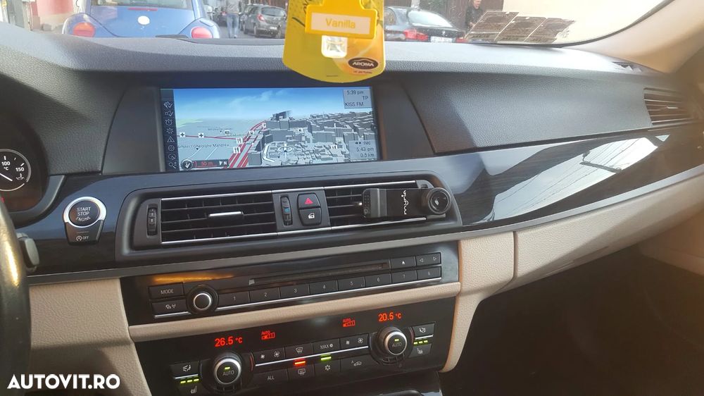 BMW Seria 5 520d xDrive - 4