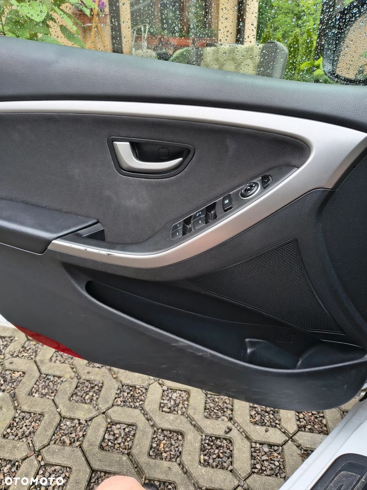 Hyundai i30 - 24