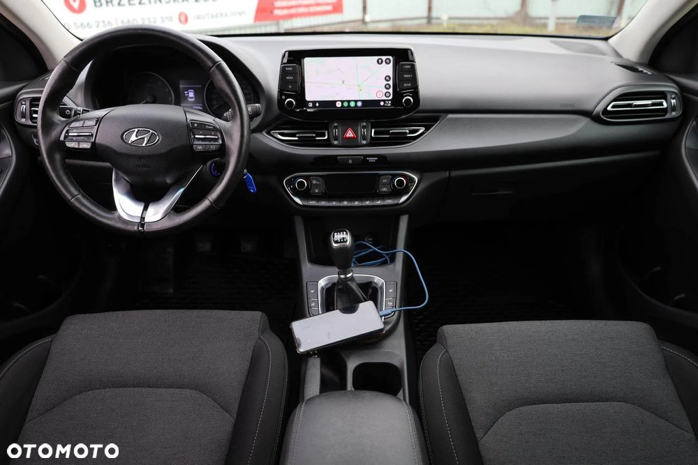 Hyundai i30 1.5 DPI Smart - 13