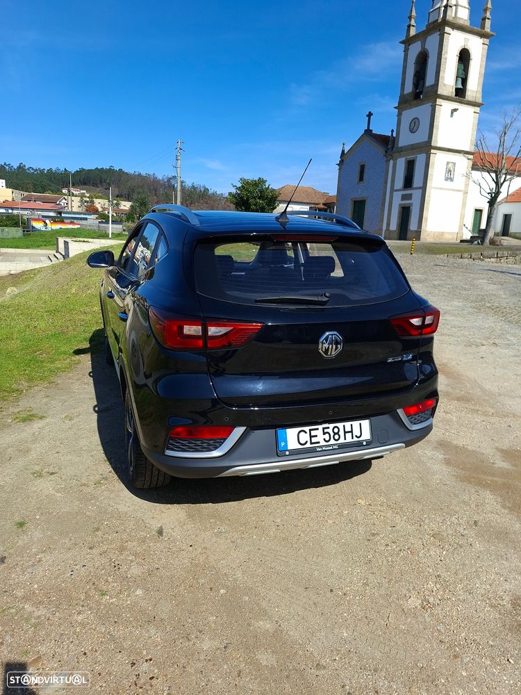 MG ZS Luxury - 5