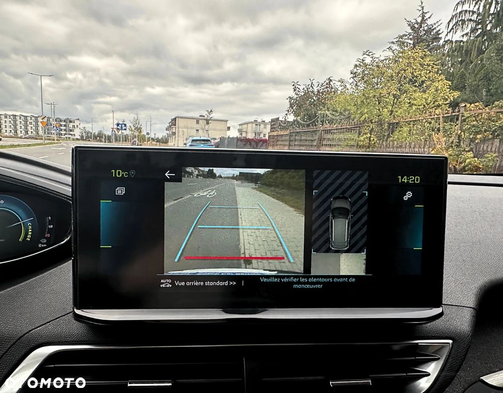 Peugeot 3008 1.6 PureTech Hybrid PHEV Allure Pack S&S EAT8 - 24