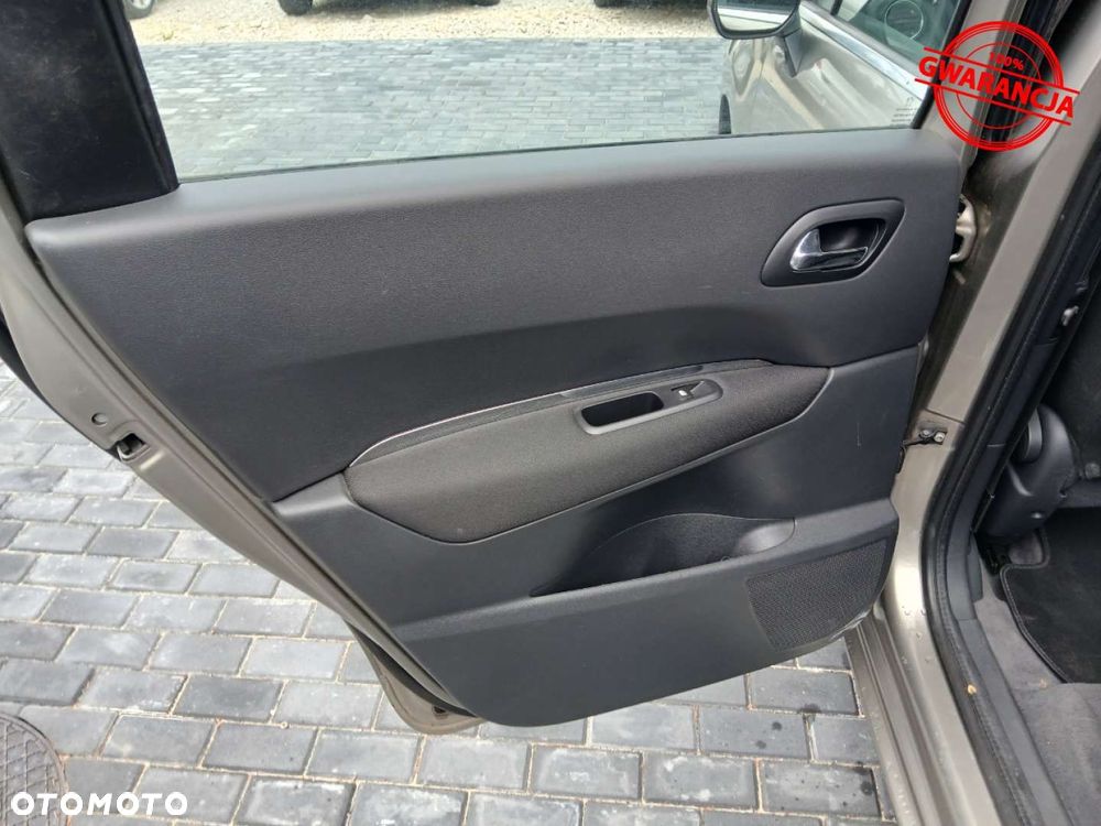 Peugeot 5008 2.0 HDi Family - 33