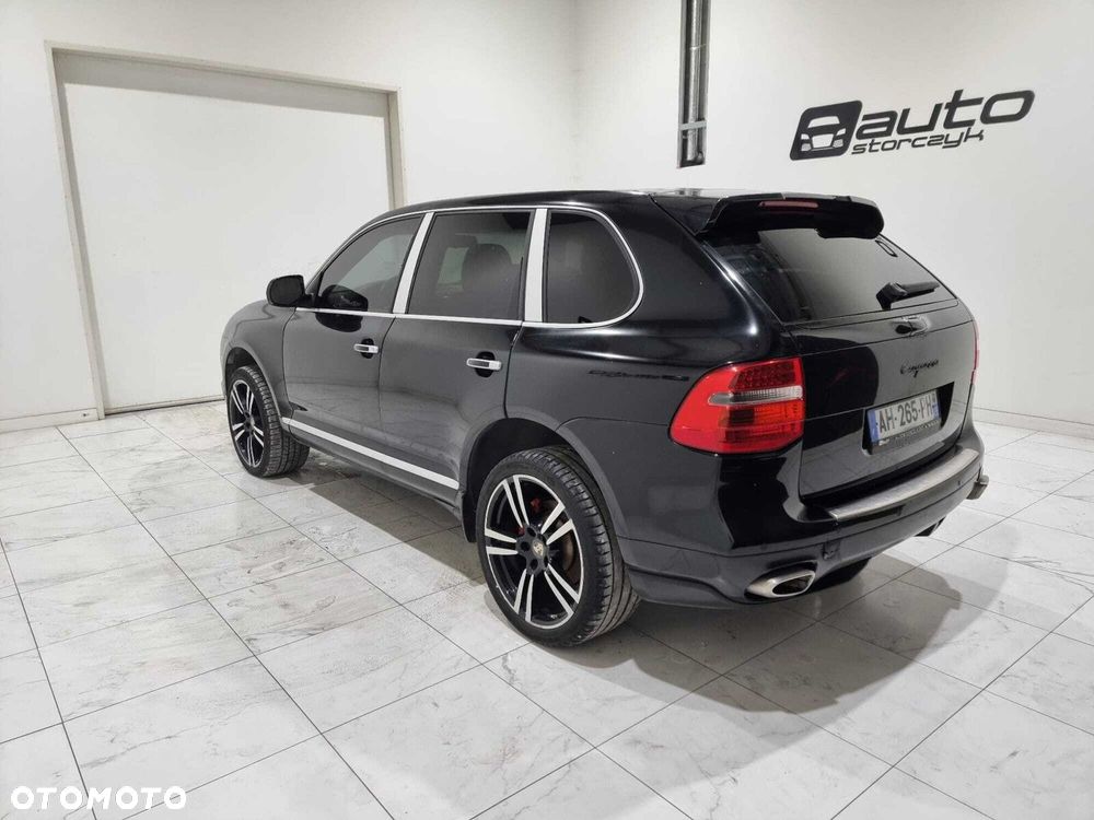 Porsche Cayenne - 5