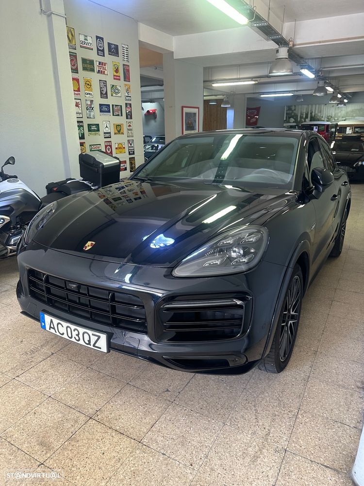 Porsche Cayenne Coupé E-Hybrid - 11