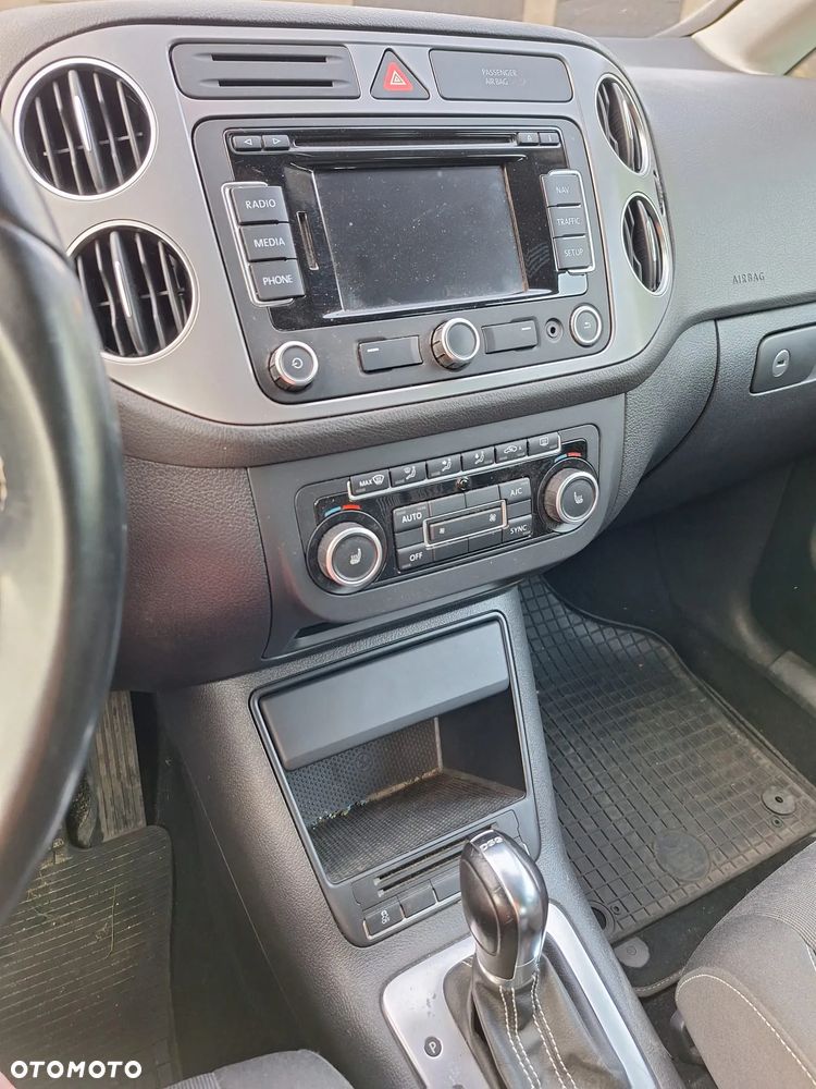 Volkswagen Golf Plus 2.0 TDI DSG Comfortline - 6
