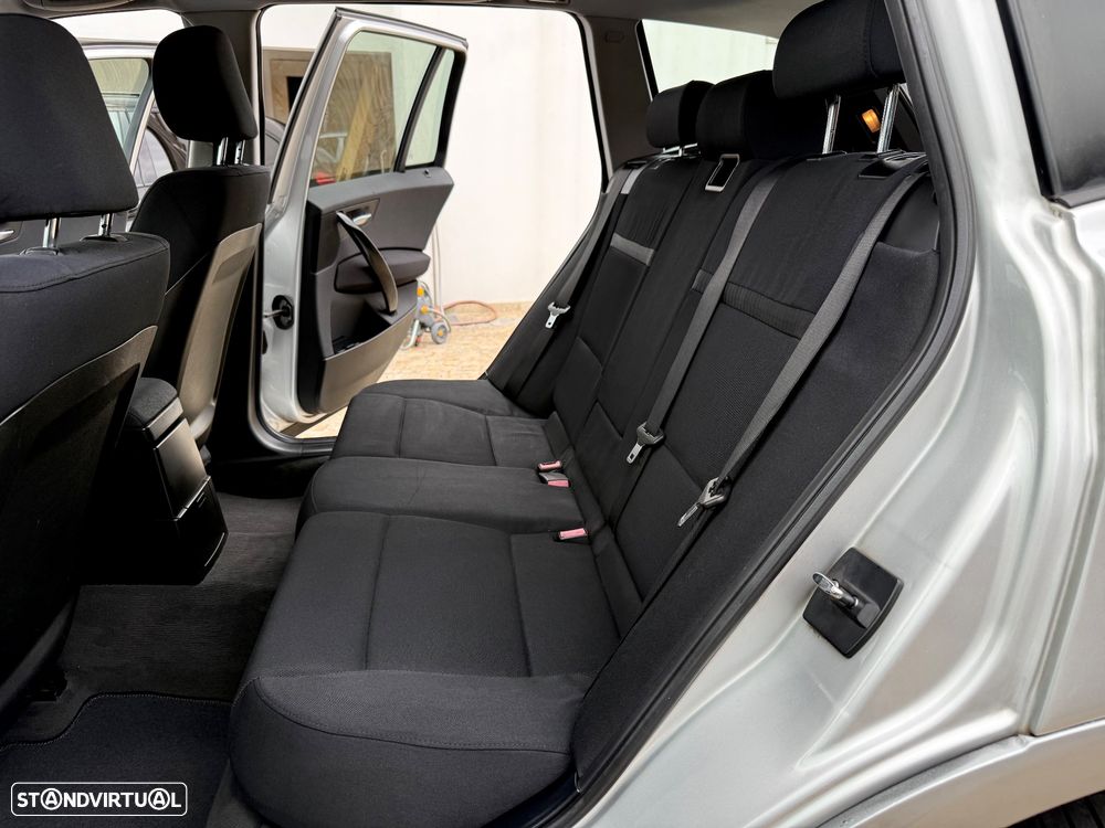 BMW X3 2.0 d — fotografia 45