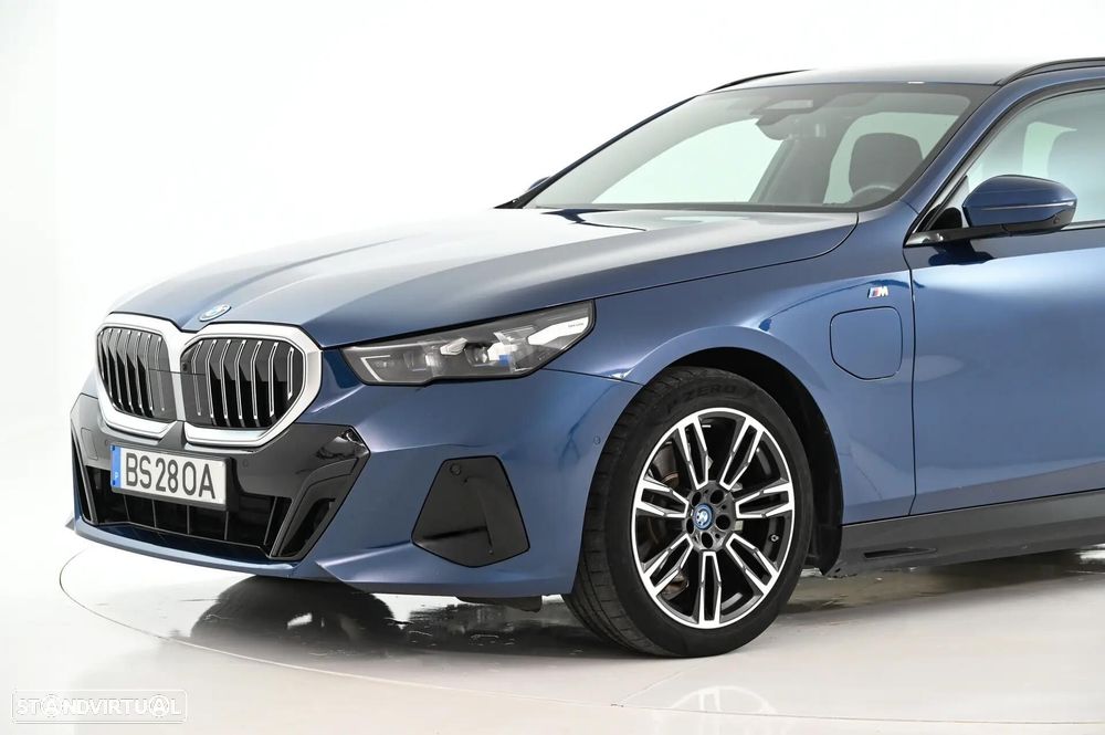 BMW 530 e Pack Desportivo M - 16