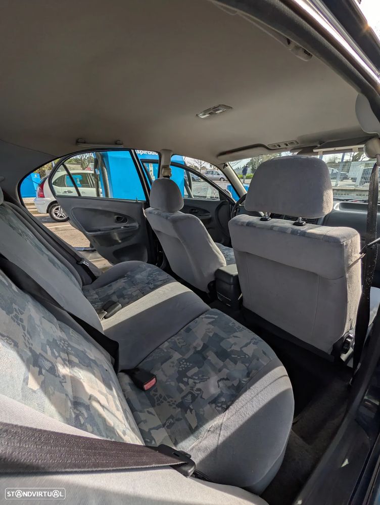 Mitsubishi Carisma Hatchback 1.9 TD GLX - 8