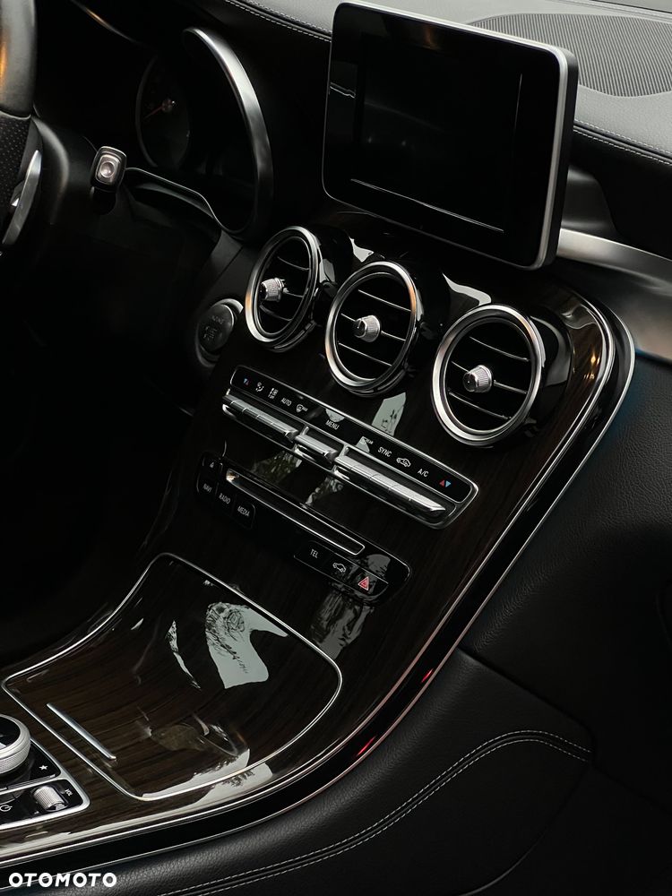 Mercedes-Benz GLC - 20