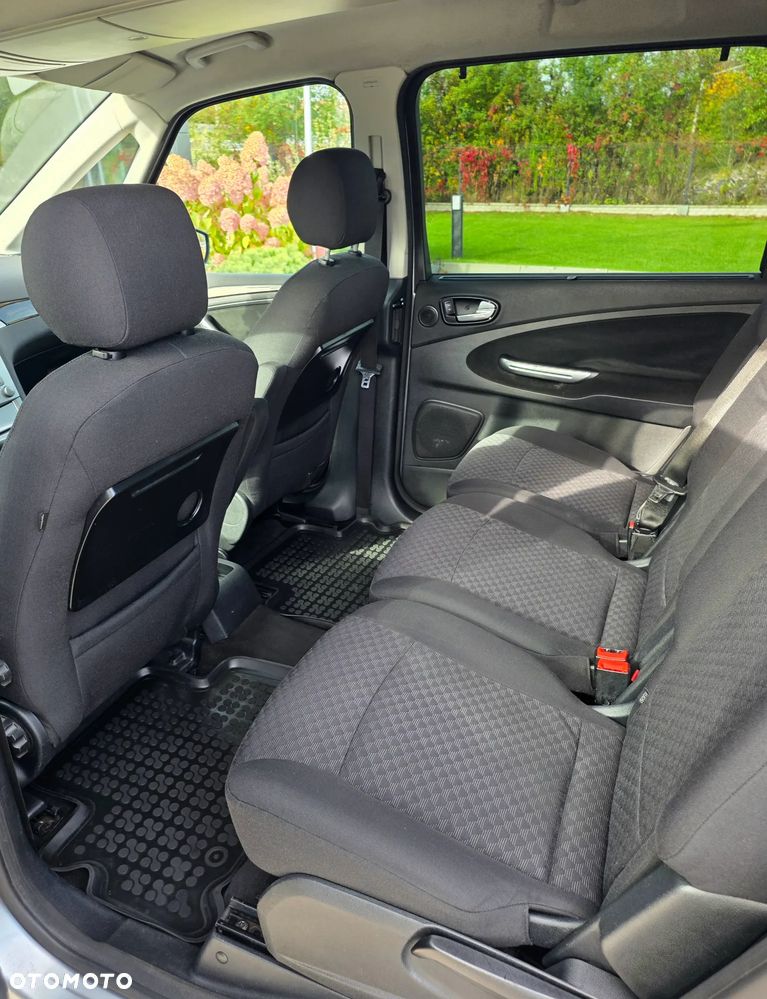 Ford Galaxy - 17