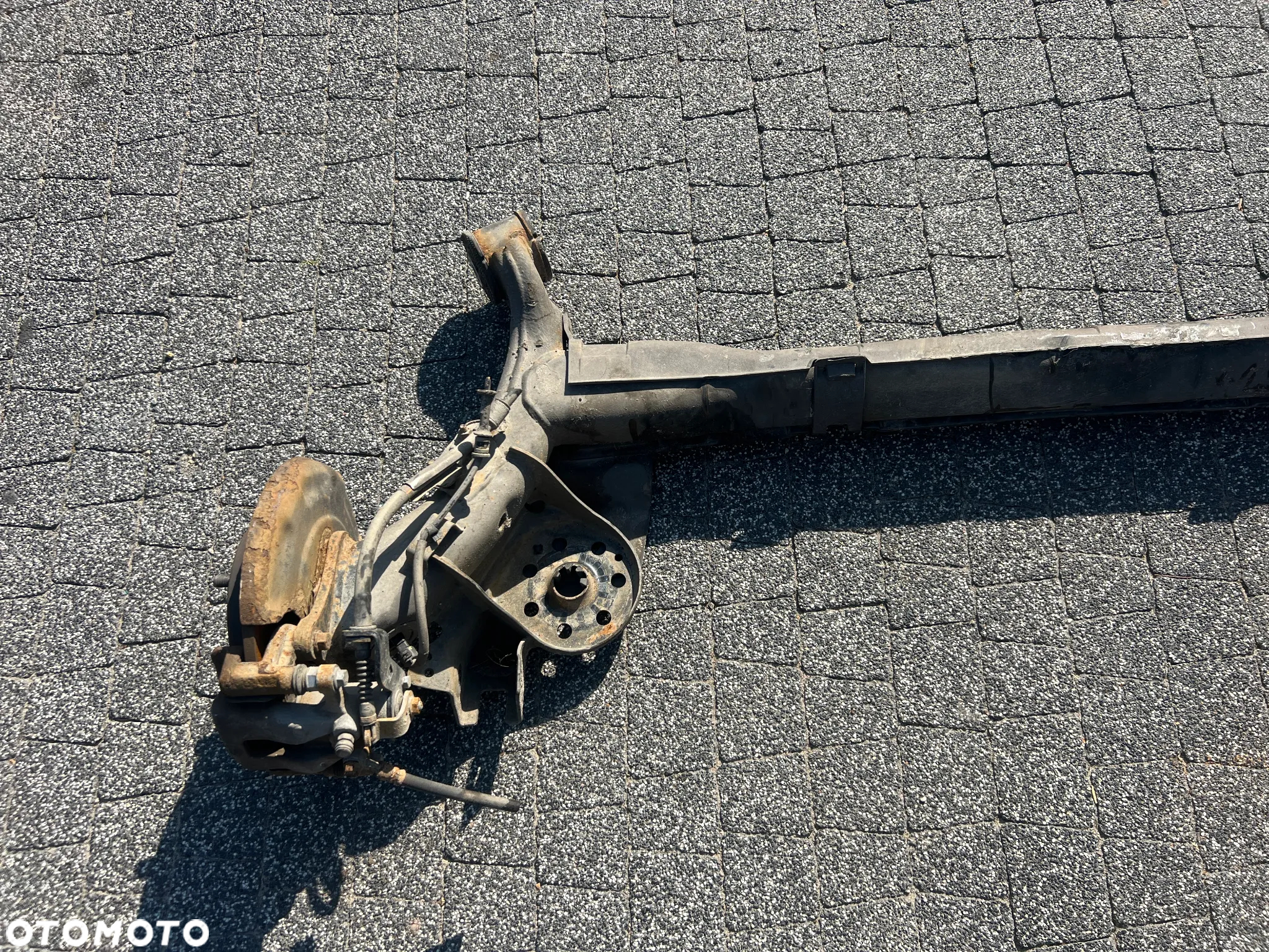 BELKA ZAWIESZENIA OŚ HYUNDAI I20 II 14- - 3