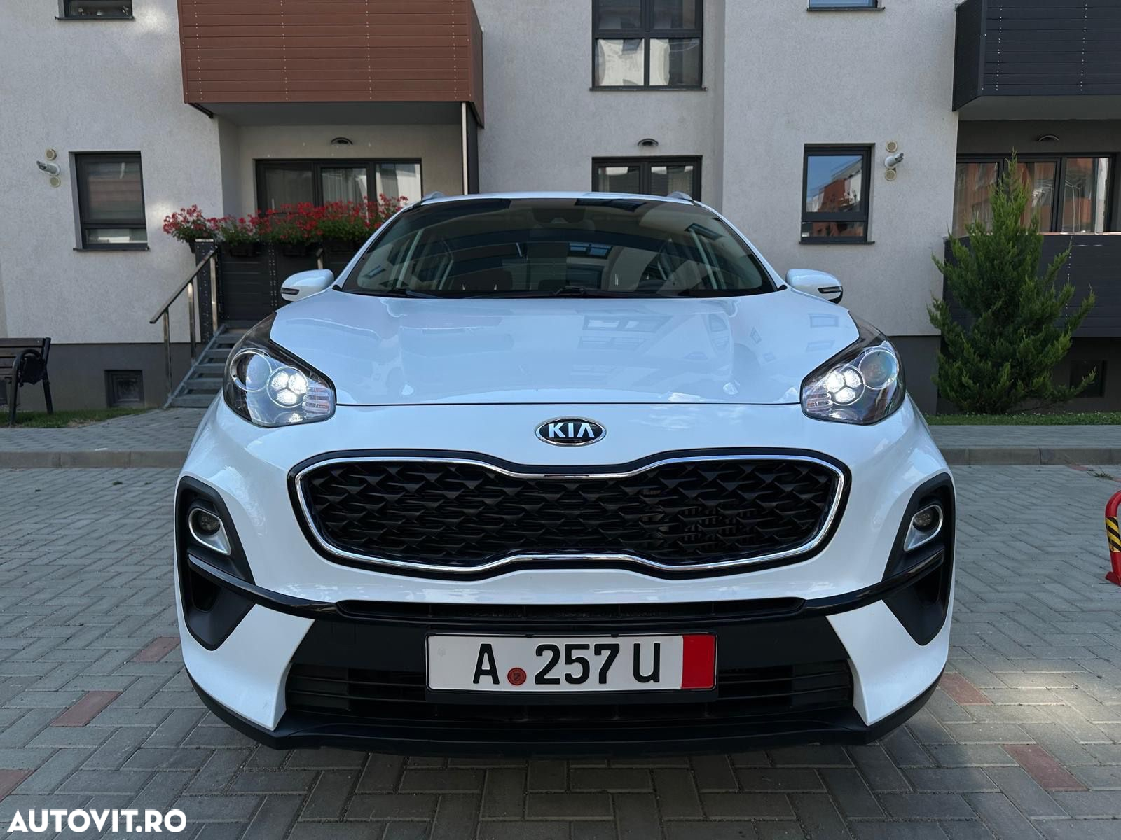 Kia Sportage 1.6 CRDI 2WD Eco-Dynamics+ (48V M-H) Black Edition - 9