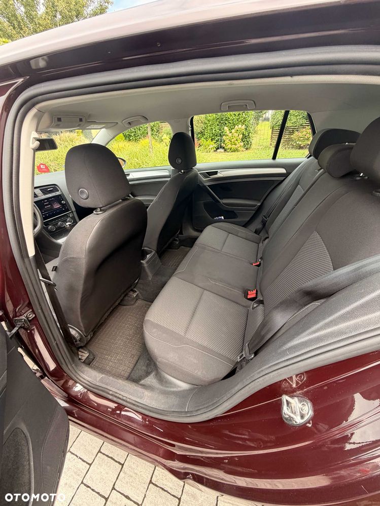 Volkswagen Golf - 3