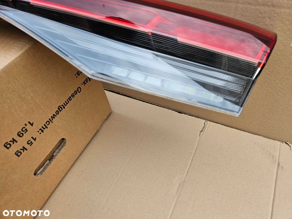 AUDI A4 E-TRON E TRON lampa tył blenda klapy bagażnika 89A945095 - 8