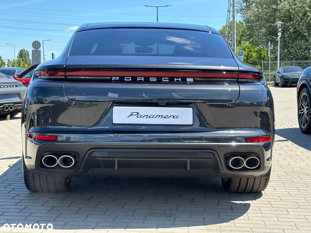 Porsche Panamera - 8