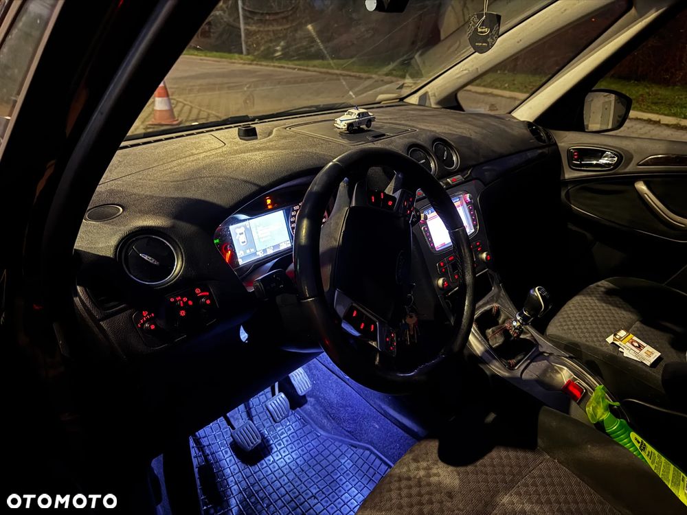 Ford Galaxy 1.8 TDCi Ghia - 8