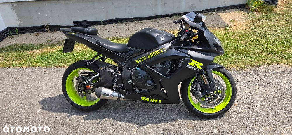 Suzuki GSX-R - 1