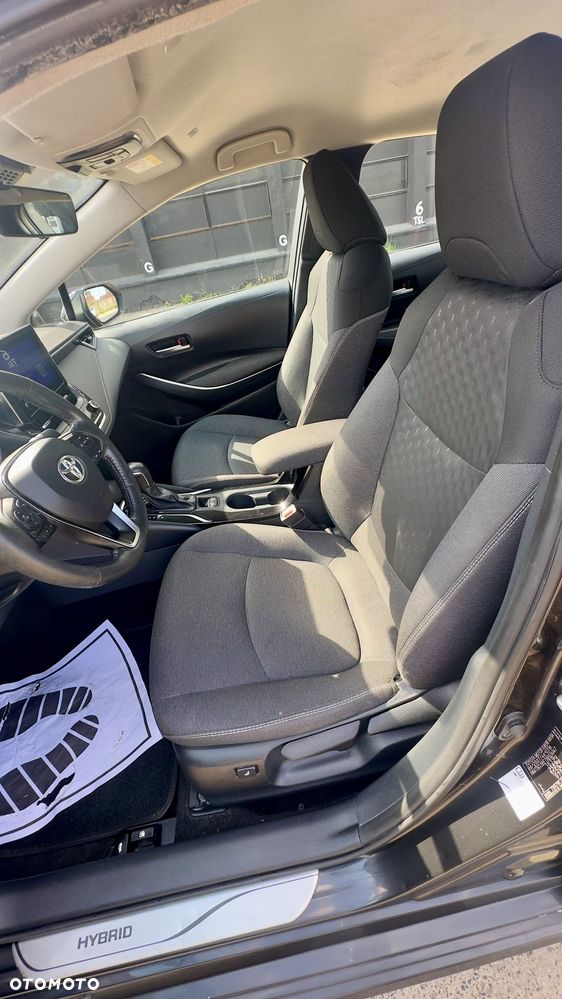Toyota Corolla 1.8 Hybrid Club - 8