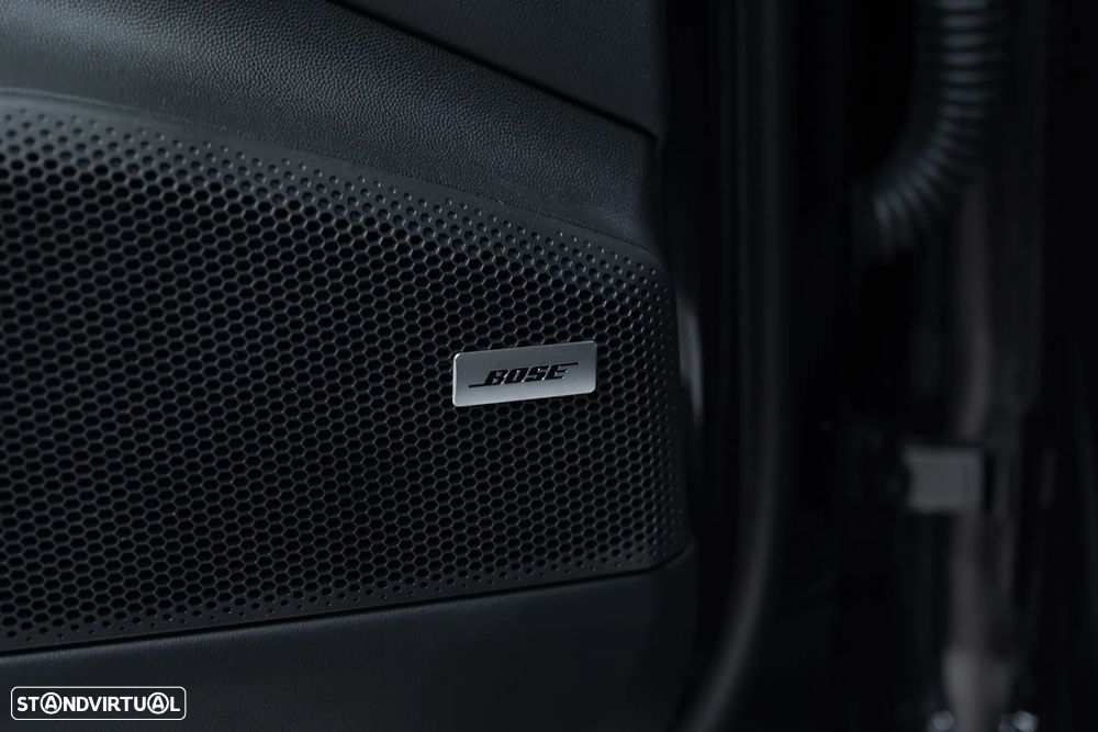 Porsche Macan Electric 4 - 26