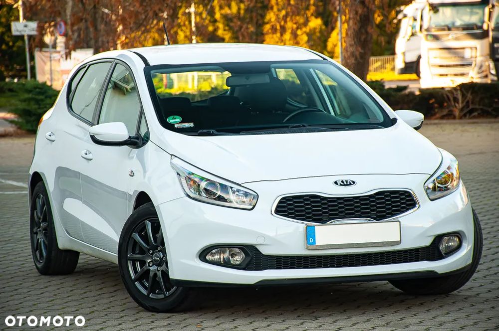 Kia Ceed 1.6 GDI Platinum Edition - 20