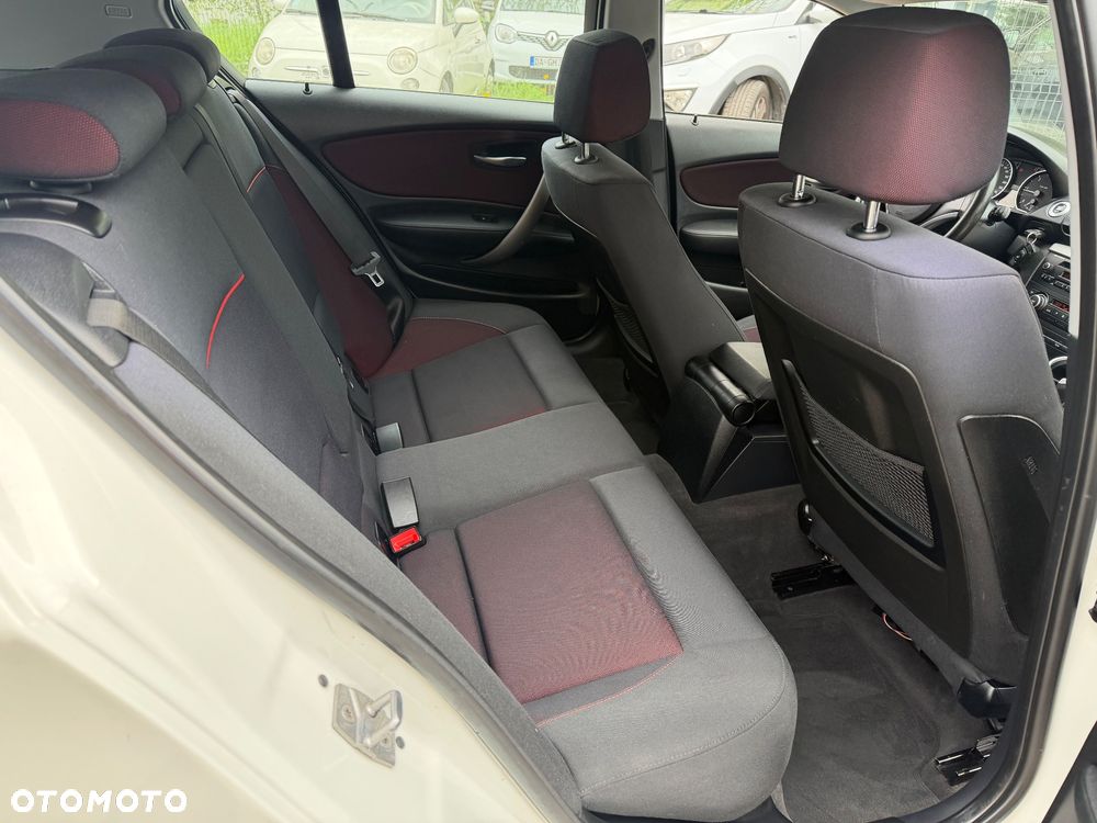 BMW Seria 1 - 22